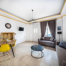Mela's Home Agioi Deka by Cretanhouses