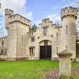 Entire Castle & Grounds for 18, Banquet Hall & BBQ