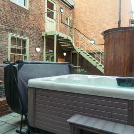 Town Centre Apartments with Spa