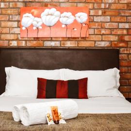 Roydon Reserve, hotel di Lily Vale