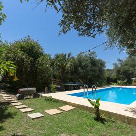 Sofiana's Garden Retreat with Private Pool