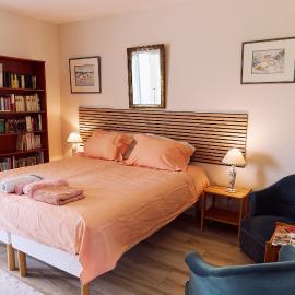 la maison Cavancha, Hotel in Saint-Lattier