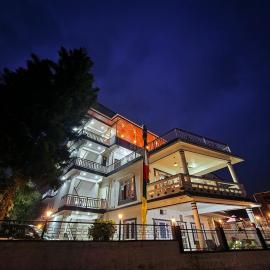 Dorjee House Bir