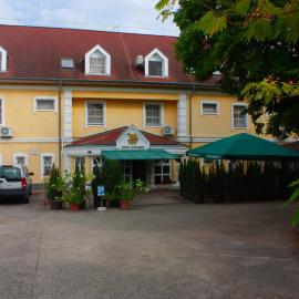 Hotel Aranysas, viešbutis mieste Alsóörs