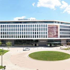 V8 HOTEL Motorworld Region Stuttgart, ξενοδοχείο σε Boblingen