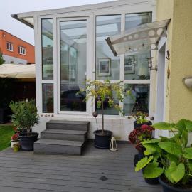 Wohnung mit Wintergarten – hotel w mieście Rüsselsheim