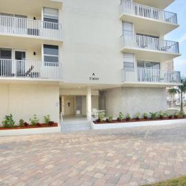 Estero Beach & Tennis 1201-A by Sun Palace Vacations, Hotel in Fort Myers Beach