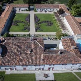 Le Logis, hótel í Dompierre-sur-Charente