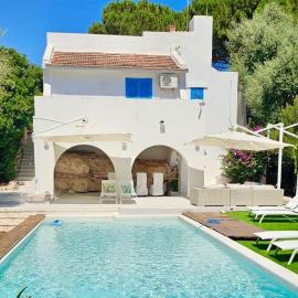 Luxury Ostuni Beachfront Villa with Pool & Private Parking