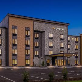 LivAway Suites Salt Lake City- West Jordan, hotel i West Jordan