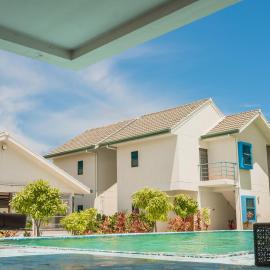 Long Beach Laamu Hotel, hotel v mestu Gan
