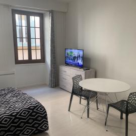 Grand Studio Historique 30m2 - hypercentre