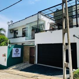 Asirima Villas, khách sạn ở Talawatugoda