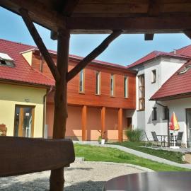 Apartmány Comfort, hotel in Střílky