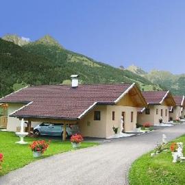 Mölltaler Ferienhäuser, hotel in Großkirchheim
