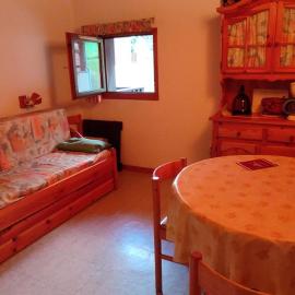 Appartement 1chambre Montchavin draps et serviettes non fournis, hotel in La Plagne Tarentaise