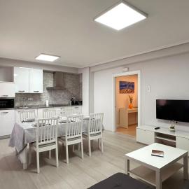 Apartamento Turístico VIANA I, hotel u gradu Viana