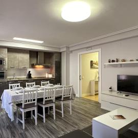 Apartamento Turístico VIANA II, hotel u gradu Viana