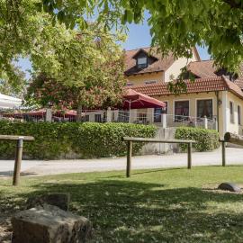 Landpension Birnthaler, hotel di Kallmunz