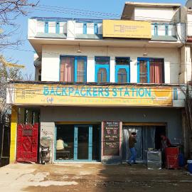 Backpackers Station, hotel v mestu Jammu