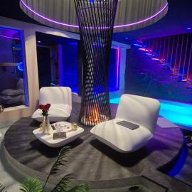 Suite de luxe érotique chic
