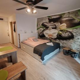 Orchidea apartman, hotel in Harkány