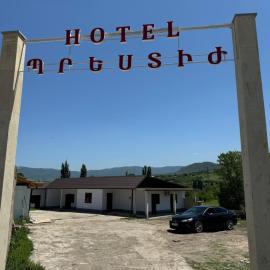 Prestige Hotel, hotel u gradu Lalvar