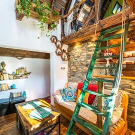 Cucu's Nest، فندق في سيغيسوارا