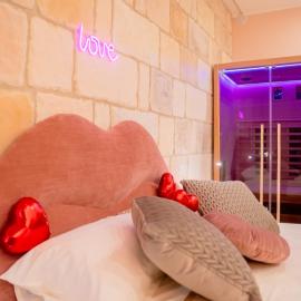 Roses Suite & Apartments, hotel in Capurso