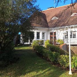 La Tourelle, demeure de charme, piscine, billard, grand jardin