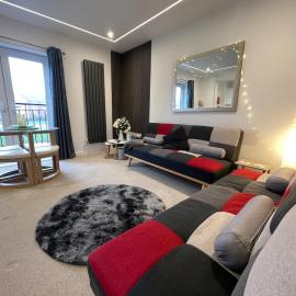 Florence Coach-House-Parking-WIFI King bedroom & double bedroom