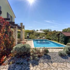 Villa LUMARE AQUA - Pool, Jacuzzi & Garden