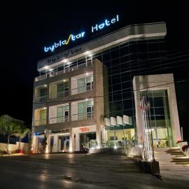 Byblostar Hotel، فندق في جبيل