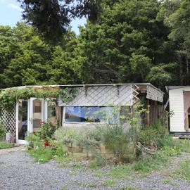 Akerama farm stay, hotel in Hukerenui