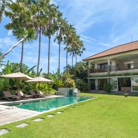 Villa Yenian by Villa Finder