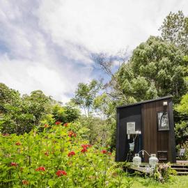 Secret Garden by Tiny Away, hotel in Uki