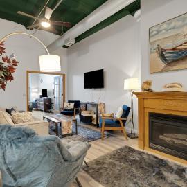 Pet-Friendly, Ship View, Canal Park, Condo, Pool, hotel a Duluth