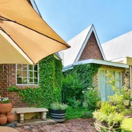 Rooikat Cottage