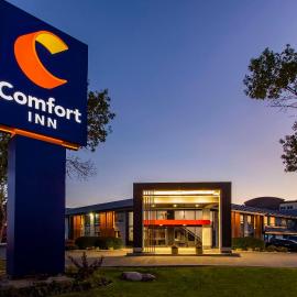 Comfort Inn South, hotell i Brossard
