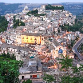 1 Bedroom Cozy Apartment In Ragusa, Hotel in Ragusa