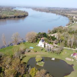 Le Cast'L 4 Coin de paradis en bord de Dordogne