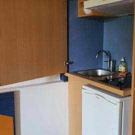 Studio 2 pers à 50 m de la plage, hotel in Fleury