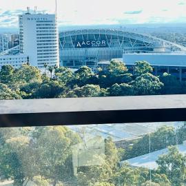 Olympic Park Amazing 2 bed 2 bath Condo Parking,Wi-Fi, hotel v destinaci Sydney