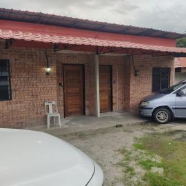 Roomstay Sg Buloh A, hotel a Sungai Buloh