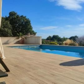 Maison familiale spacieuse avec piscine à Vagnas