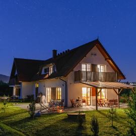 Pensjonat Dom Podróżnika, hotel u gradu Maniowy