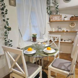 Old Town Rustic Elegance Apartment by the Livu and Dome squares, отель в Риге