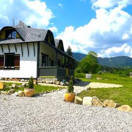 Baladă de Rarău, hotel a Câmpulung Moldovenesc