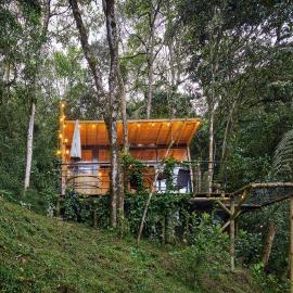 Onirico Refugio, hotel in Medellín
