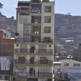 Hotel "VIRGEN DEL SOCAVON", hótel í Oruro